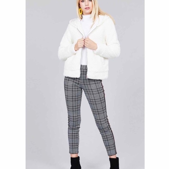 New! Clearance White Faux Fur Zip SOFT Jacket - Picture 3 of 4